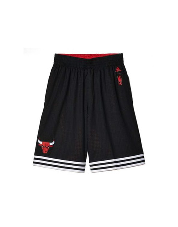 Adidas NBA Short Niño Chicago Bulls Winter Hoops (negro/rojo)