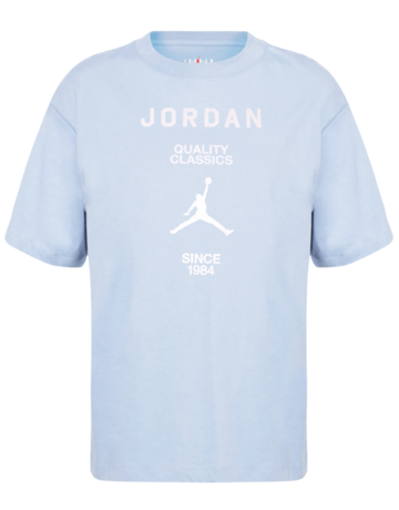 In den Einkaufswagen Jordan Girls JDB W J Girlfriend Graphic Tee "Aluminium" Jordan Girls JDB W J Girlfriend Graphic Tee "Aluminium"
