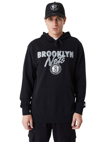 In den Einkaufswagen New Era NBA Brooklyn Nets Team Script Hoodie New Era NBA Brooklyn Nets Team Script Hoodie