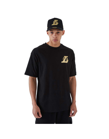 In den Einkaufswagen Neu Era NBA Los Angeles Lakers Metallic Tee "Black-Gold" Neu Era NBA Los Angeles Lakers Metallic Tee "Black-Gold"