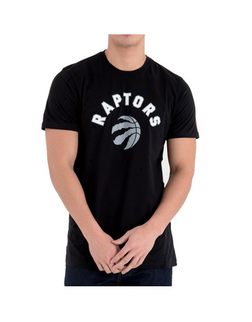 In den Einkaufswagen New Era Team Logo Toronto Raptors Tee "Schwarz" New Era Team Logo Toronto Raptors Tee "Schwarz"