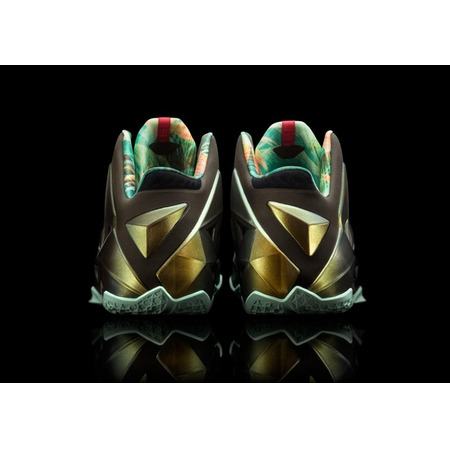 Lebron XI "King\\'s Pride" (700/verde/oro/negro)