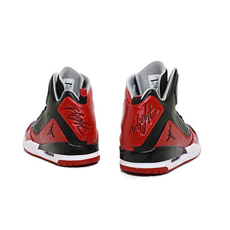 Jordan SC-3 "Bulls" (001/schwarz/rot)