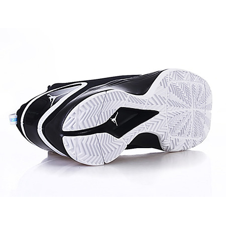 Jordan SuperFly 2 PO "Black" (011/negro/blanco)