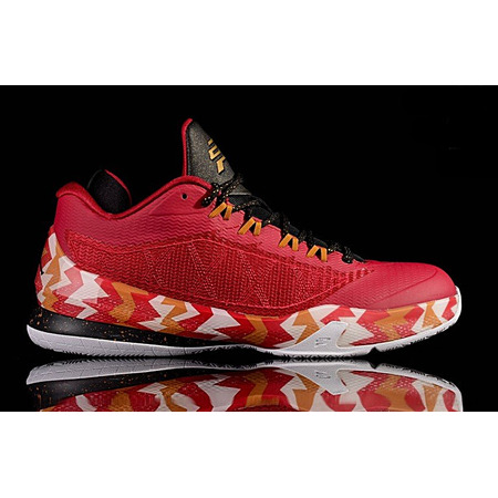 Jordan CP3.VIII "Weihnachten" (625/Kardinal rot/bronze/blanco)