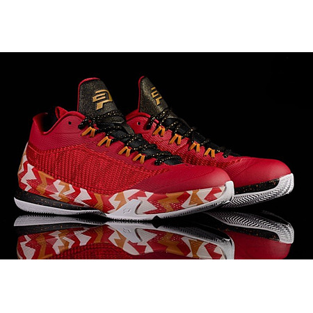 Jordan CP3.VIII "Weihnachten" (625/Kardinal rot/bronze/blanco)