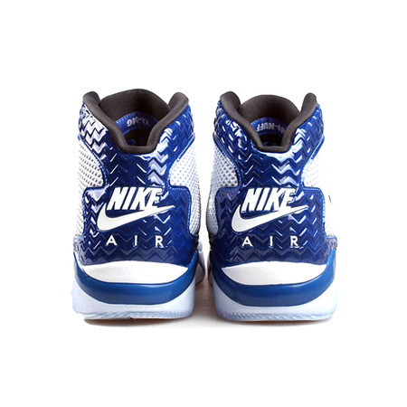 Air Jordan Spike Forty "Weißer Tag"