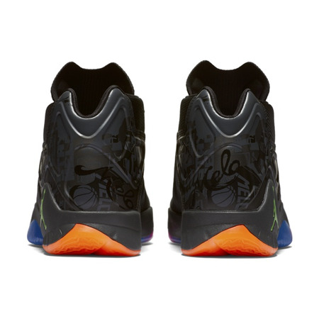 Jordan Melo M12 "The Dungeon" (030/negro/naranja/rosa/azul)
