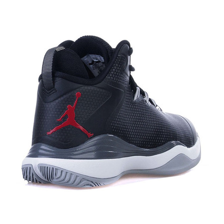 Jordan SuperFly 3 BG (005/negro/rojo/gris)