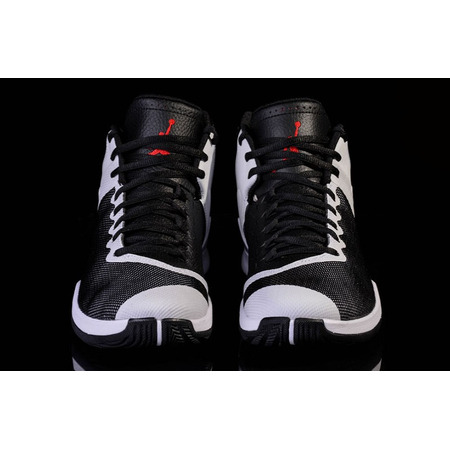 Jordan SuperFly 4 PO Griffin "Schwarz und Weiß" (002)