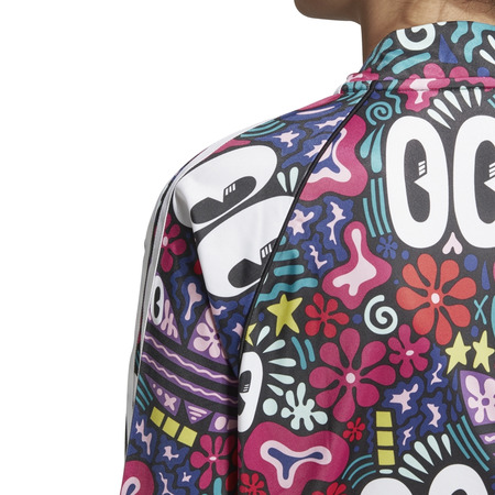 Adidas Originals SST Titel "Gallery Smile" verfolgen