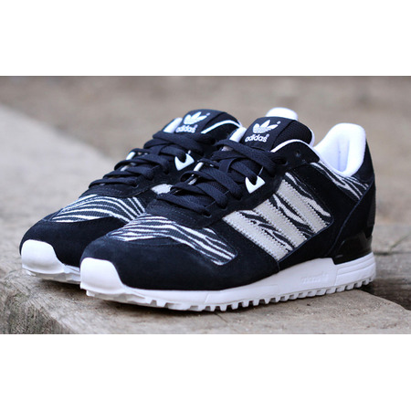 Original Adidas ZX 700 "Male Zebra" (schwarz/weiß)