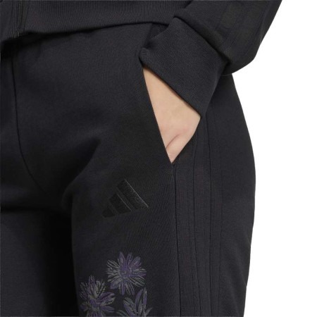 Adidas Regular fit pants "Black"