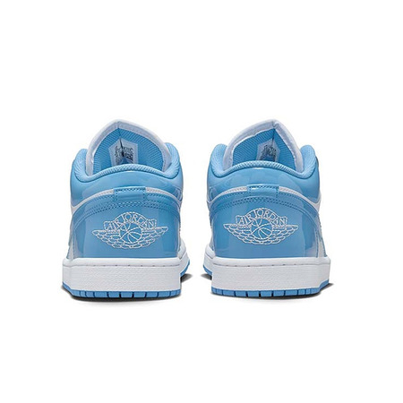 Air Jordan 1 Low SE "Legend Blue"