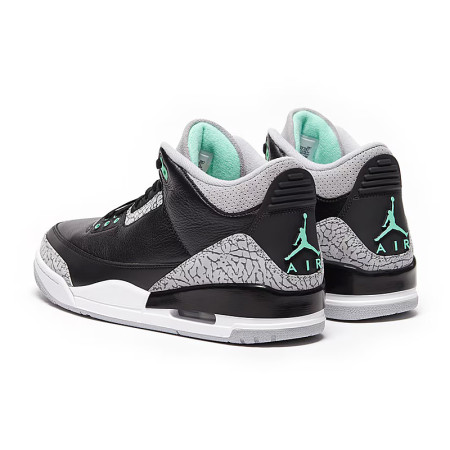 Air Jordan 3 Retro "Green Glow"