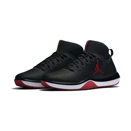 Air Jordan Trainer 1 "Hero" (001/schwarz/gym rot/weiß)