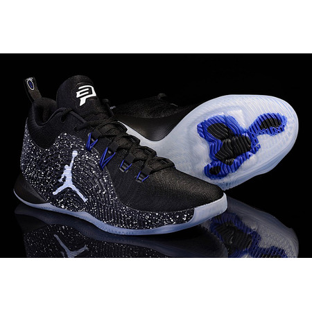 Jordan CP3 X "Galaxy" (001/schwarz/weiß/concord)