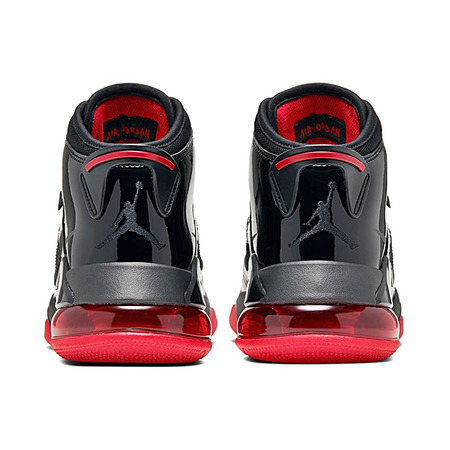 Jordan Mars 270 "Patent Leder"