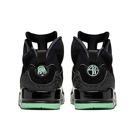 Jordan Spizike "White Green Glow"