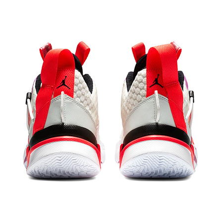 Jordan "Warum nicht?" Zer0.3 SE “Aura-Flash Crimson”