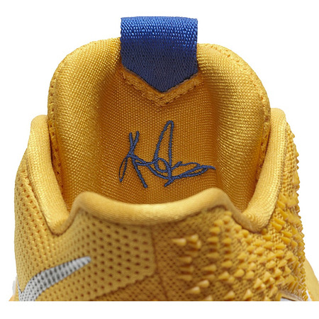Kyrie 3 GS "Mac & Käse" (791)