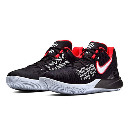 Kyrie Flytrap II "Detonieren"