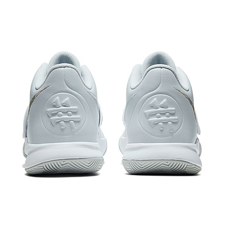 Kyrie Flytrap III "Platinum"