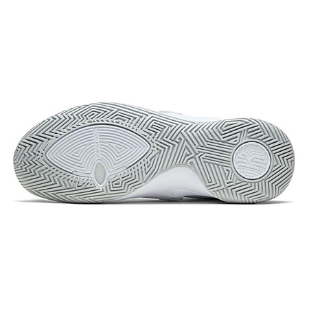 Kyrie Flytrap III "Platinum"