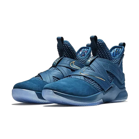 LeBron Soldier XII SFG "Von einem Krieger" (400)