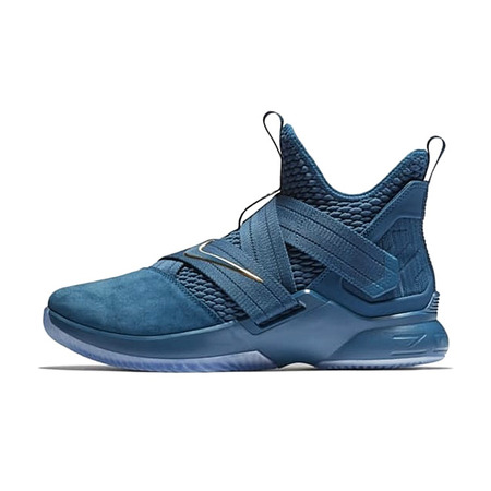 LeBron Soldier XII SFG "Von einem Krieger" (400)