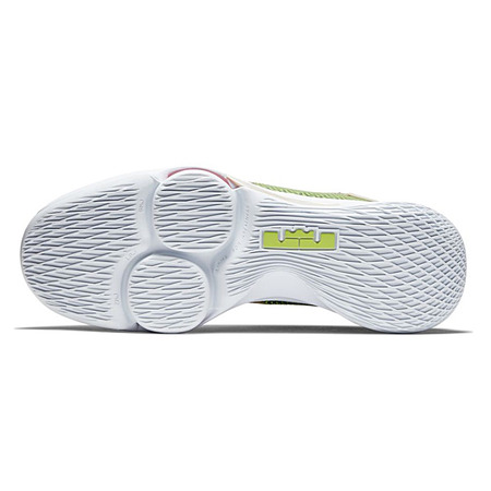 LeBron Witness IV "String Volt"