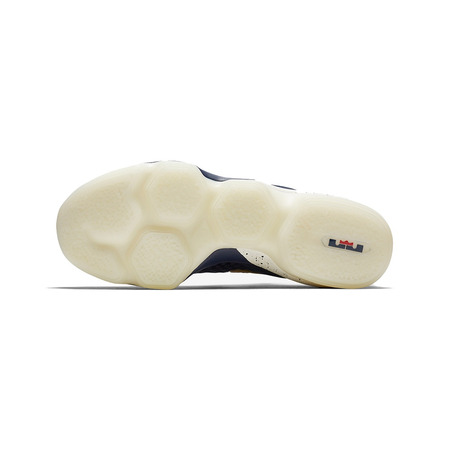 Lebron XIV Low "USA Board" (400)
