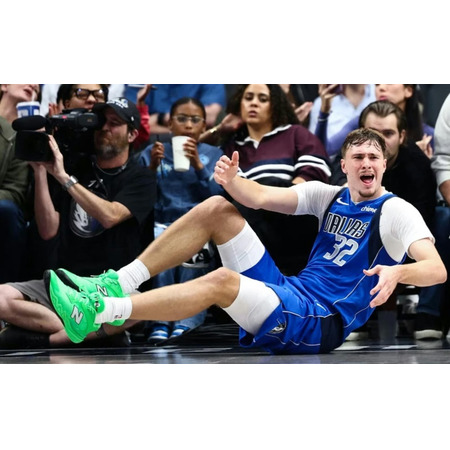 New Balance Hesi Low V2 Cooper Flagg "Green Punch"