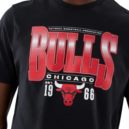 New Era NBA Chicago Bulls Arch Graphic Regular Tee "Black"