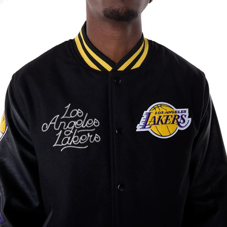 Neue Ära NBA LA Lakers Patch Varsity Jacket "Black"