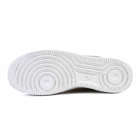 Nike Air Force 1 \\'07 LV8 "Goldwaagen"