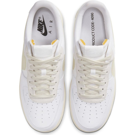 Nike Air Force 1 \\'07 LV8 "Swoosh"