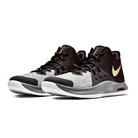 Nike Air Versitile III "Goldener Schnee"
