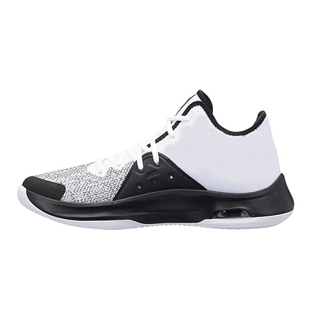 Nike Air Versitile III "Whitese"