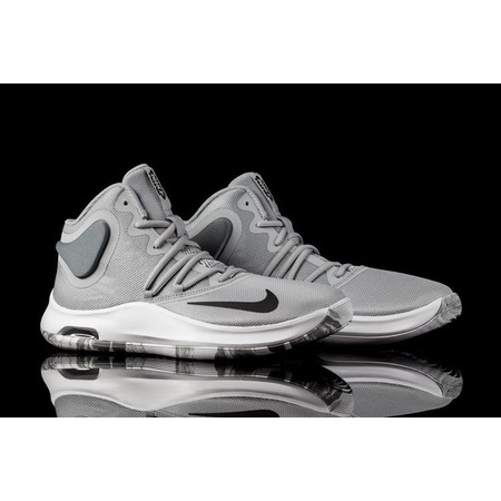 Nike Air Versitile IV "Grizzly"