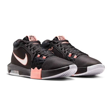 Nike LeBron Witness 8 "Apricot"