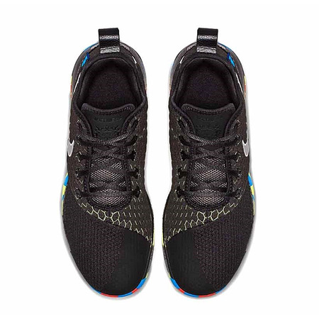 Nike Lebron Witness III "Lokaler Held"