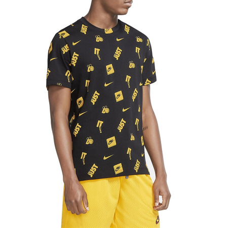 Nike Medallion Basketball T-Shirt