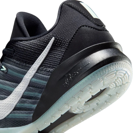 Nike Sabrina 3 “Morale”