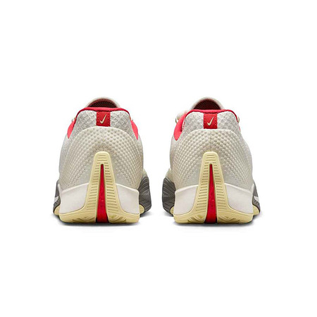 Nike Street Flare "Soft Pearl"