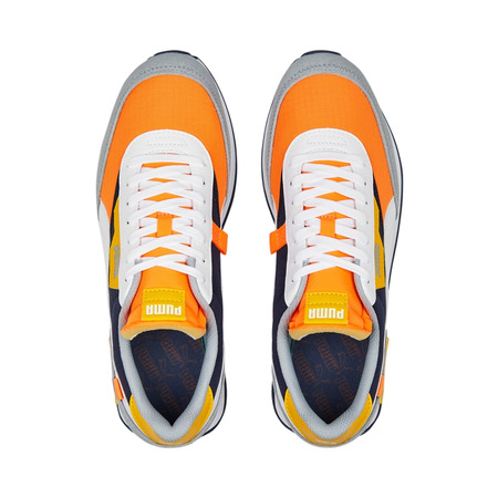Puma Future Rider spielen auf "Ultra-Orange"