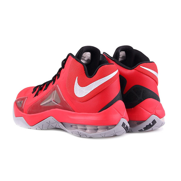 Lebron Botschafter VII "Red" (600/Universität rot/metallisch)