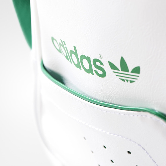 Adidas Originals Mini Tasche Perforiert (blanco/verde)