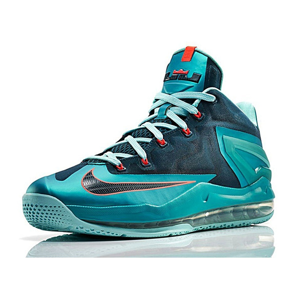 Air Max Lebron XI Low "TurboGreen" (300/Turbo grün/Krimson/ice)