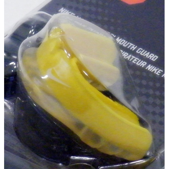 Nike Protector Bucal Max Intake (amarillo)